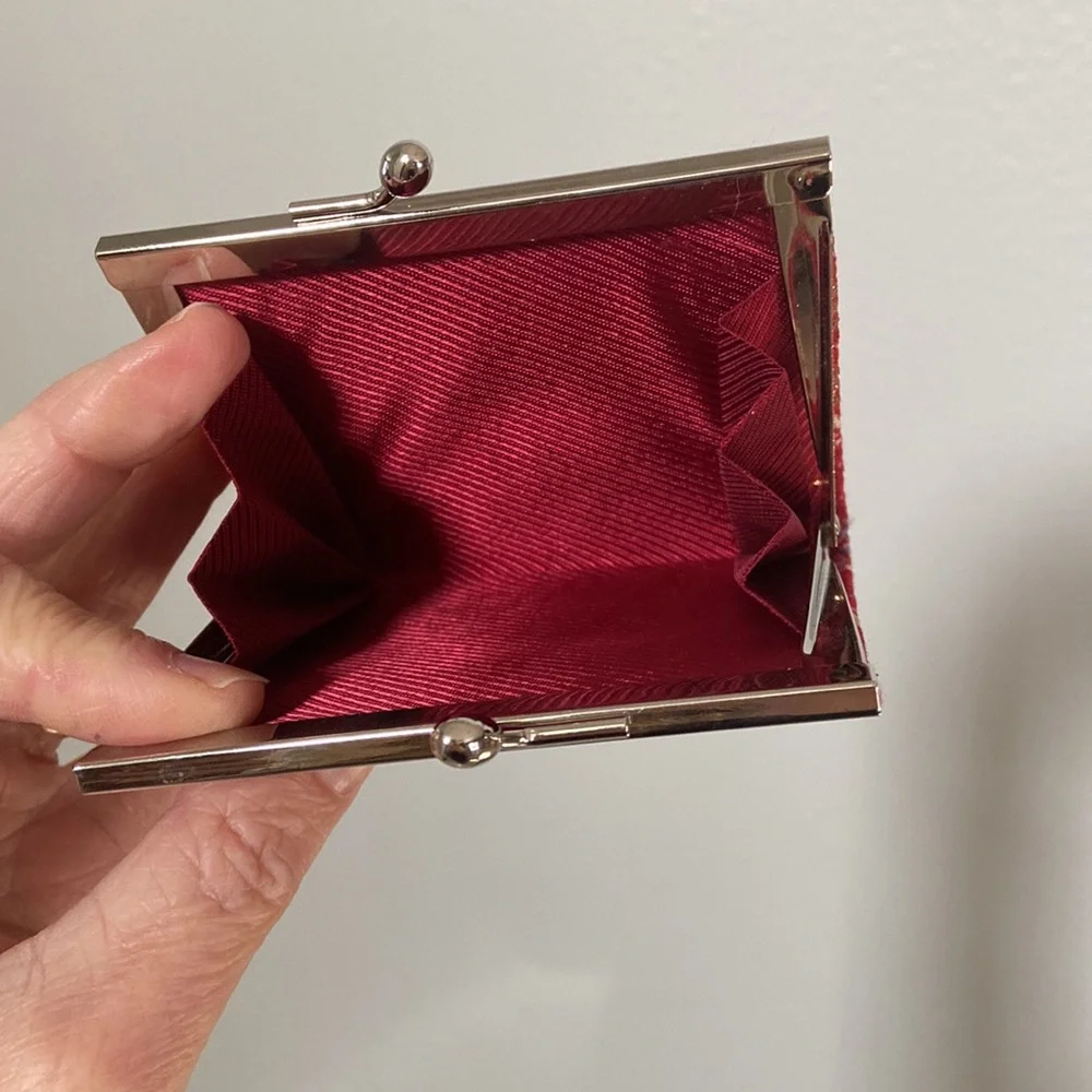 Vintage Silky Japanese coin purse fan side